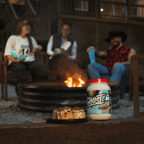 GHOST Whey Protein 924g (2 lb) | Sabor Cinnabon | Proteína aislada de suero de leche - Imagen 11
